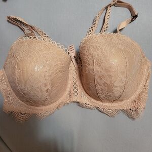 NWT Victoria's Secret 38DD Light Pink Lace Bra